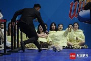 狗子28app下载-CBA赛场“意外”：两只猫咪闯入捣乱，保安上演爆笑追逐战